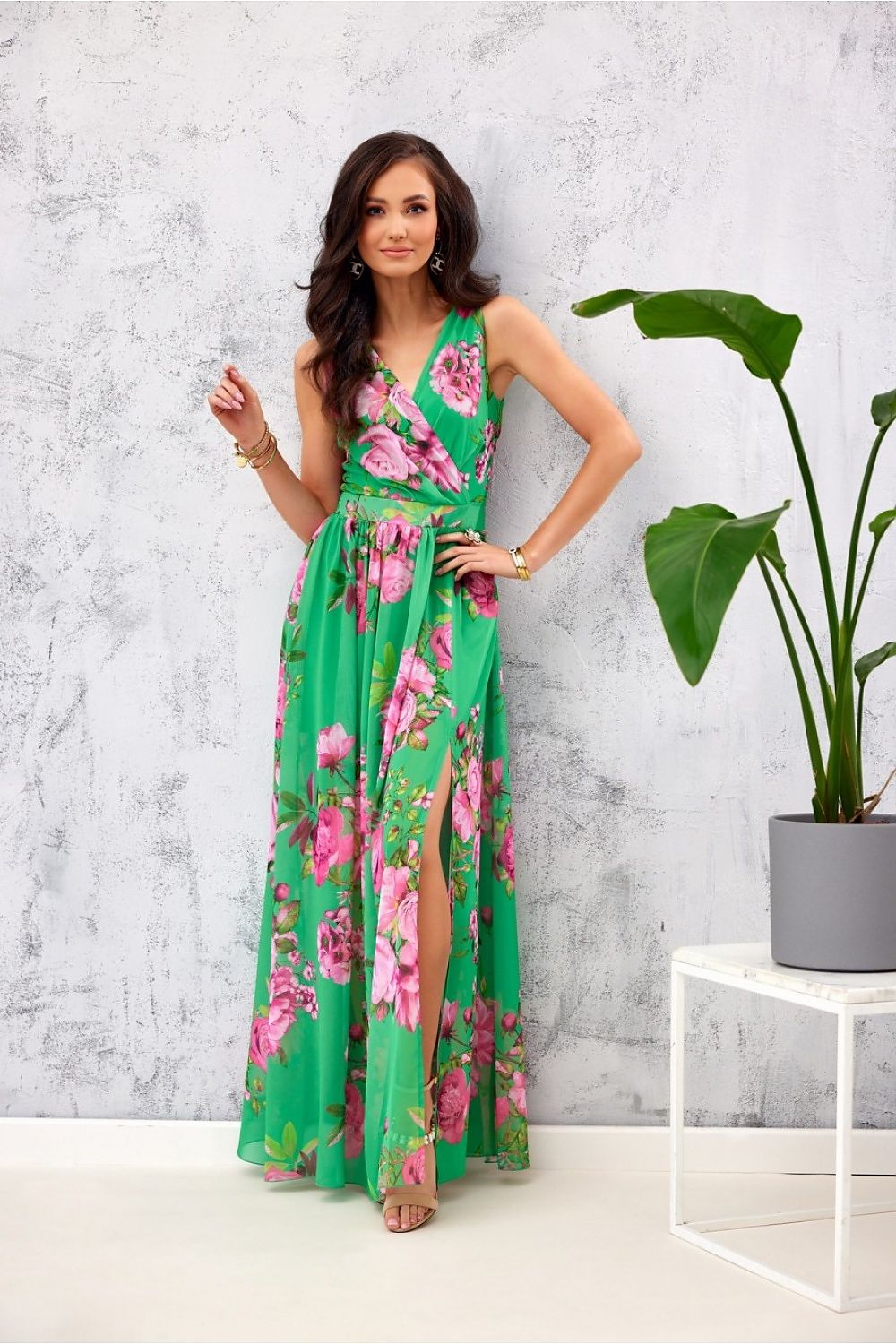 Floral Elegance – Roco Fashion Chiffon Maxikjole fra MS StyleHaven, størrelse 38, med sleeveless, bukselengde long, kjolelengde maxi, kjolestil sheath