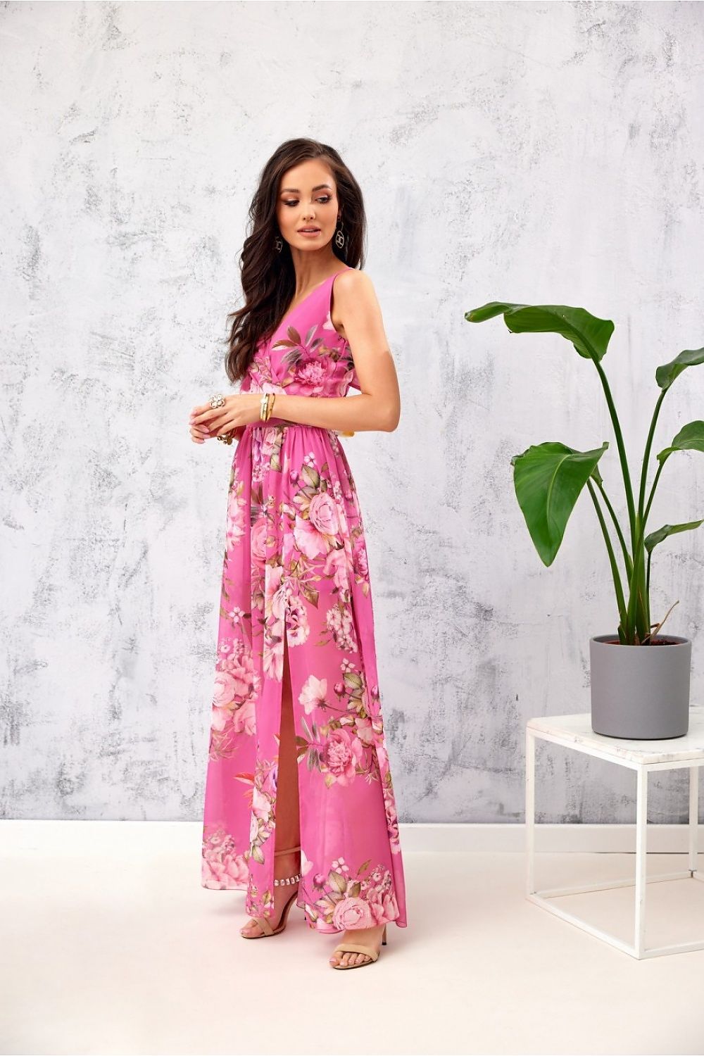 Floral Elegance – Roco Fashion Chiffon Maxikjole fra MS StyleHaven, størrelse 44, med sleeveless, bukselengde long, kjolelengde maxi, kjolestil sheath