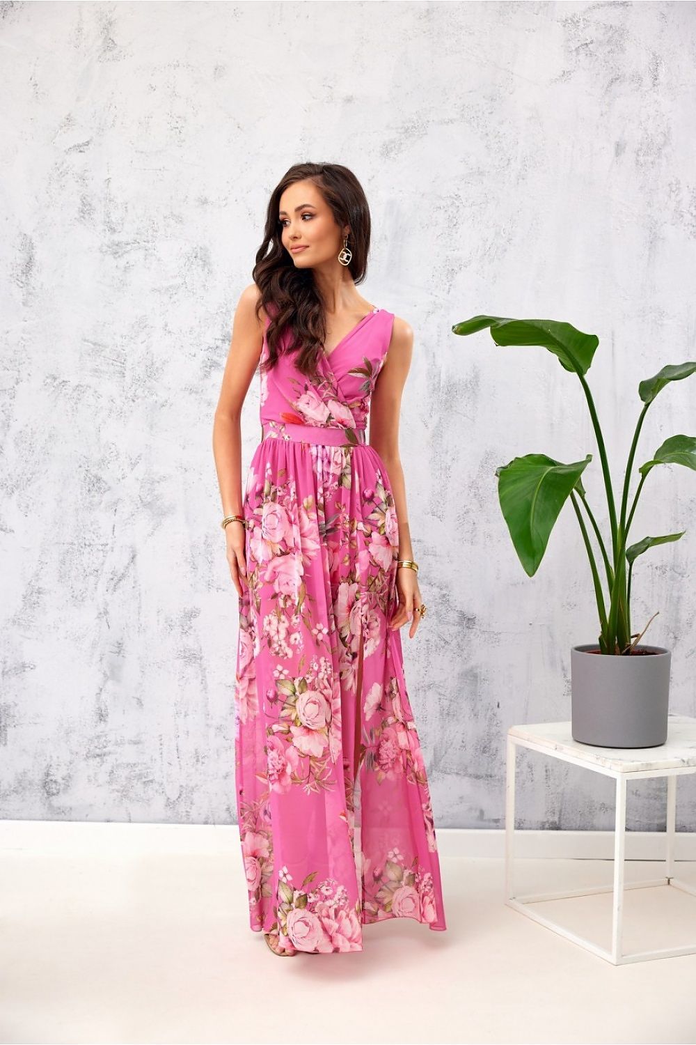 Floral Elegance – Roco Fashion Chiffon Maxikjole fra MS StyleHaven, størrelse 46, med sleeveless, bukselengde long, kjolelengde maxi, kjolestil sheath