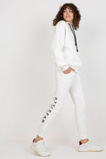 Oppdag vårt utvalg av stilfulle  Sett Ex Moda til dame i ulike størrelser og kvalitetsmaterialer – perfekte til jobb; fritid og alle dager. Rask levering og gode priser hos MS Stylehaven. se mer!