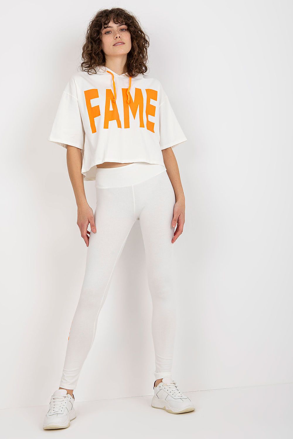 Oppdag vårt utvalg av stilfulle Beige Sett Ex Moda til dame i ulike størrelser og kvalitetsmaterialer – perfekte til jobb; fritid og alle dager. Rask levering og gode priser hos MS Stylehaven. se mer!