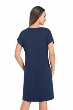 Teyli Nightshirt – Klassisk Eleganse i Svart til dame fra MS StyleHaven, laget av Elastan; Viskose, farge Grå, størrelse L, med cap; short ermer, perfekt til casual; dress