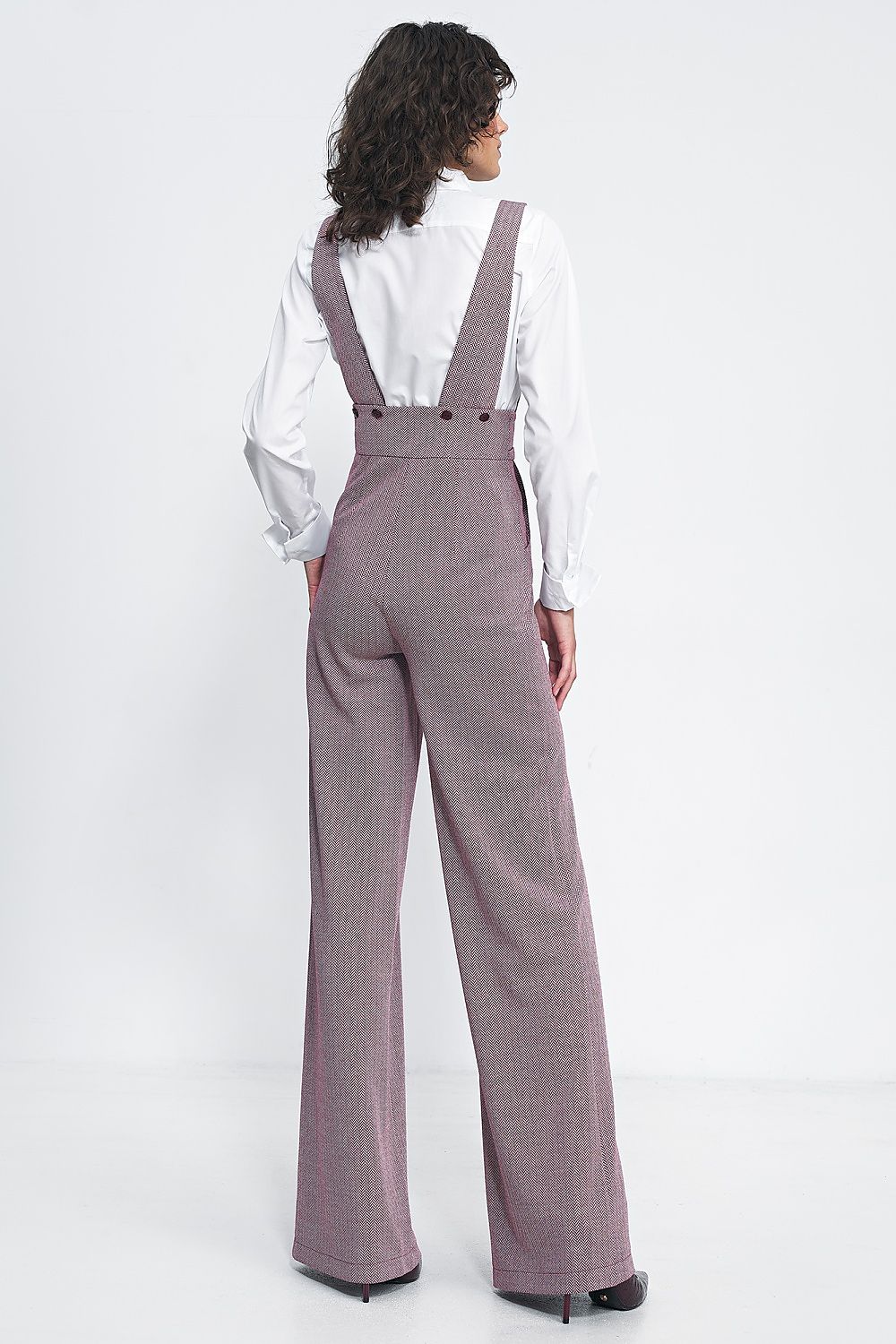 Jumpsuit Nife til dame fra MS StyleHaven, laget av polyester; Viskose, farge Rød, størrelse 38, med sleeveless ermer, perfekt til casual; dress