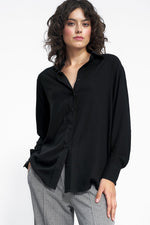 Langermet skjorte Nife til dame fra MS StyleHaven, laget av Viskose, farge Svart, størrelse 36, med long ermer, perfekt til casual; dress