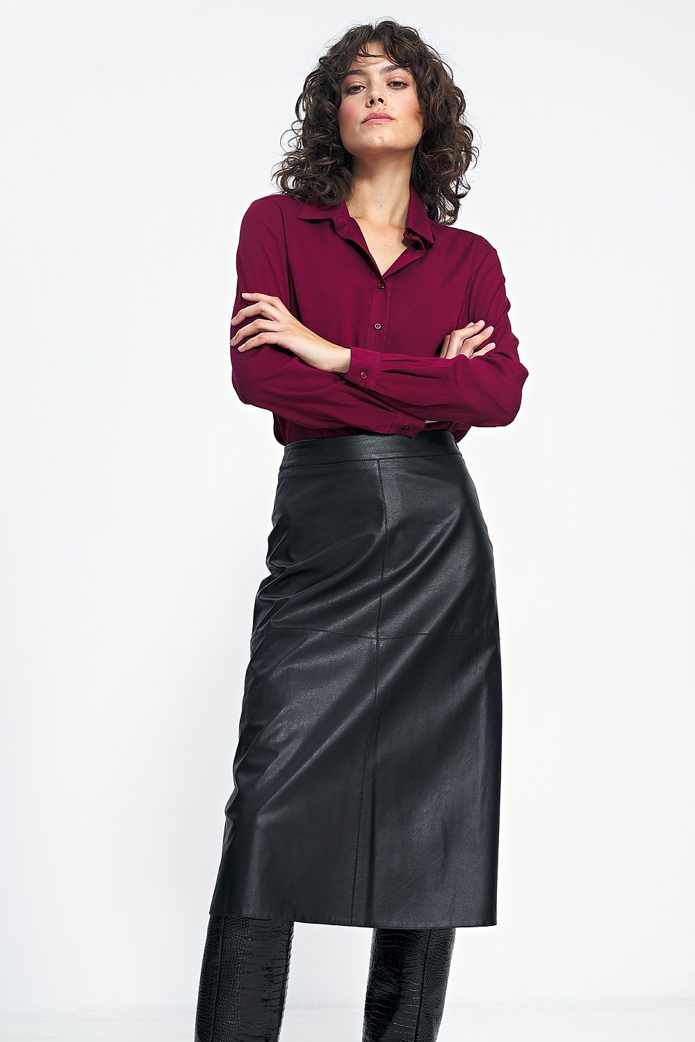 Langermet skjorte Nife til dame fra MS StyleHaven, laget av Viskose, farge Rød, størrelse 36, med long ermer, perfekt til casual; dress