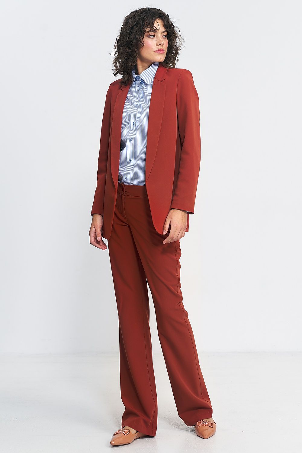 Jakke Nife til dame fra MS StyleHaven, laget av polyester; Viskose, farge Rød, størrelse 38, med long ermer, perfekt til casual; dress