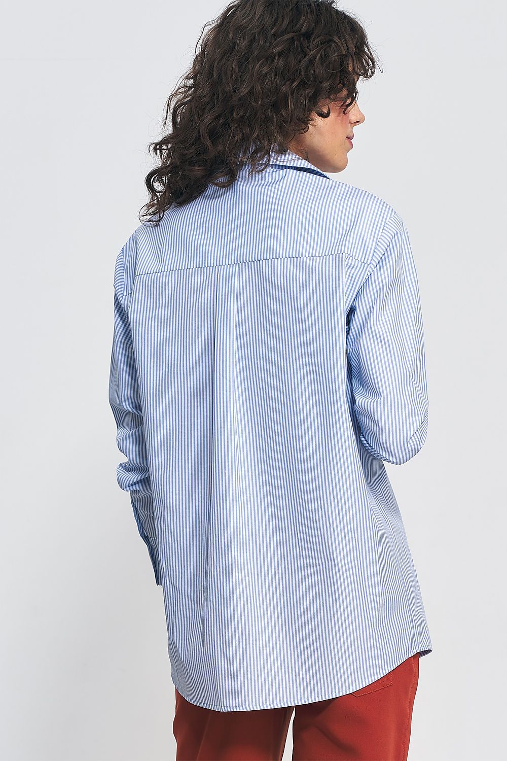Langermet skjorte Nife til dame fra MS StyleHaven, laget av Viskose, farge Blå, størrelse 40, med long ermer, perfekt til casual; dress