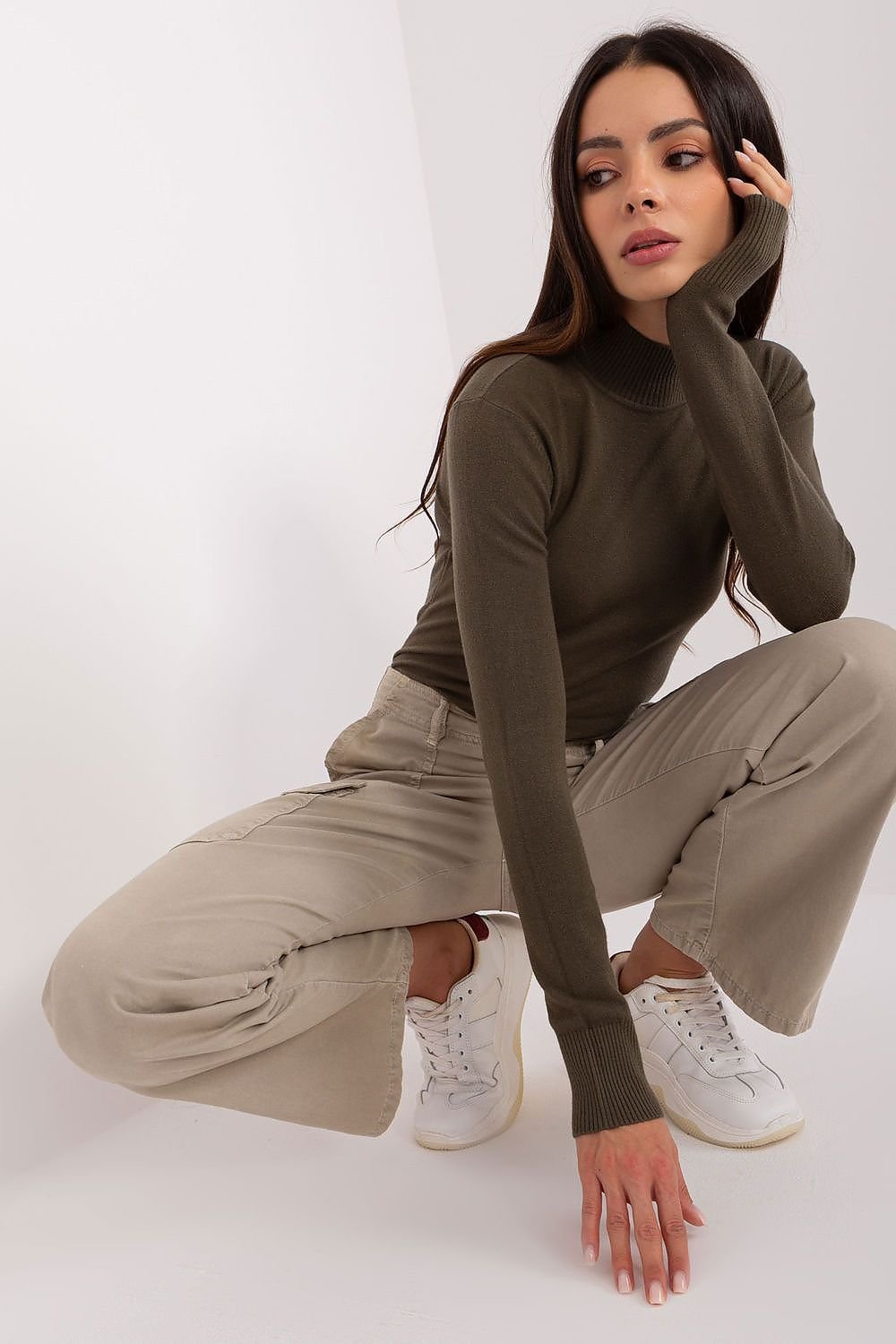 Langermet genser med turtleneck til dame fra MS StyleHaven, størrelse M/L, med long, bukselengde long, kjolelengde short; knee; mini; midi, kjolestil sweater; other