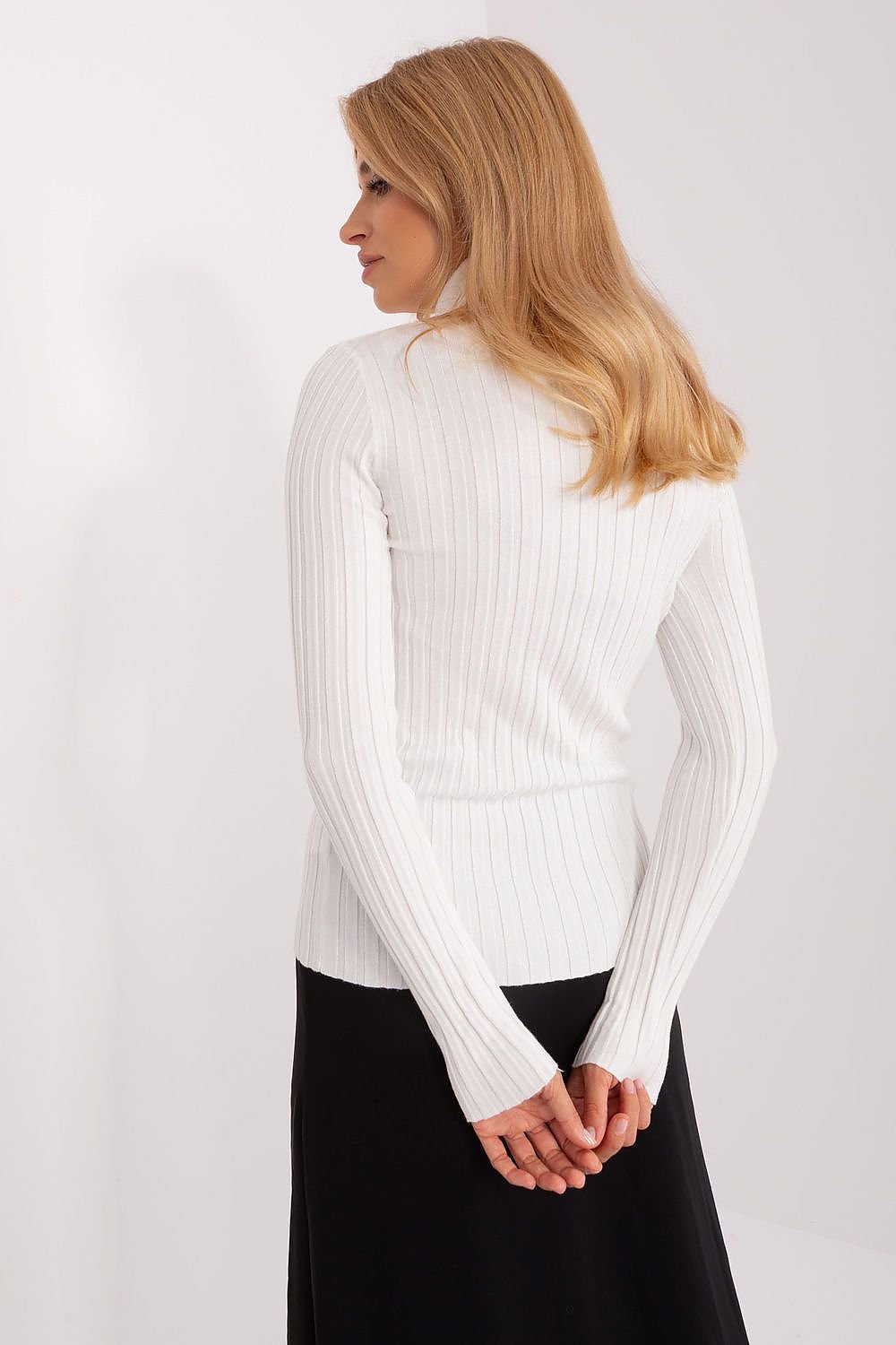 Turtleneck genser til dame fra MS StyleHaven, størrelse M/L, med long, bukselengde long, kjolelengde short; knee; mini; midi, kjolestil sweater; other