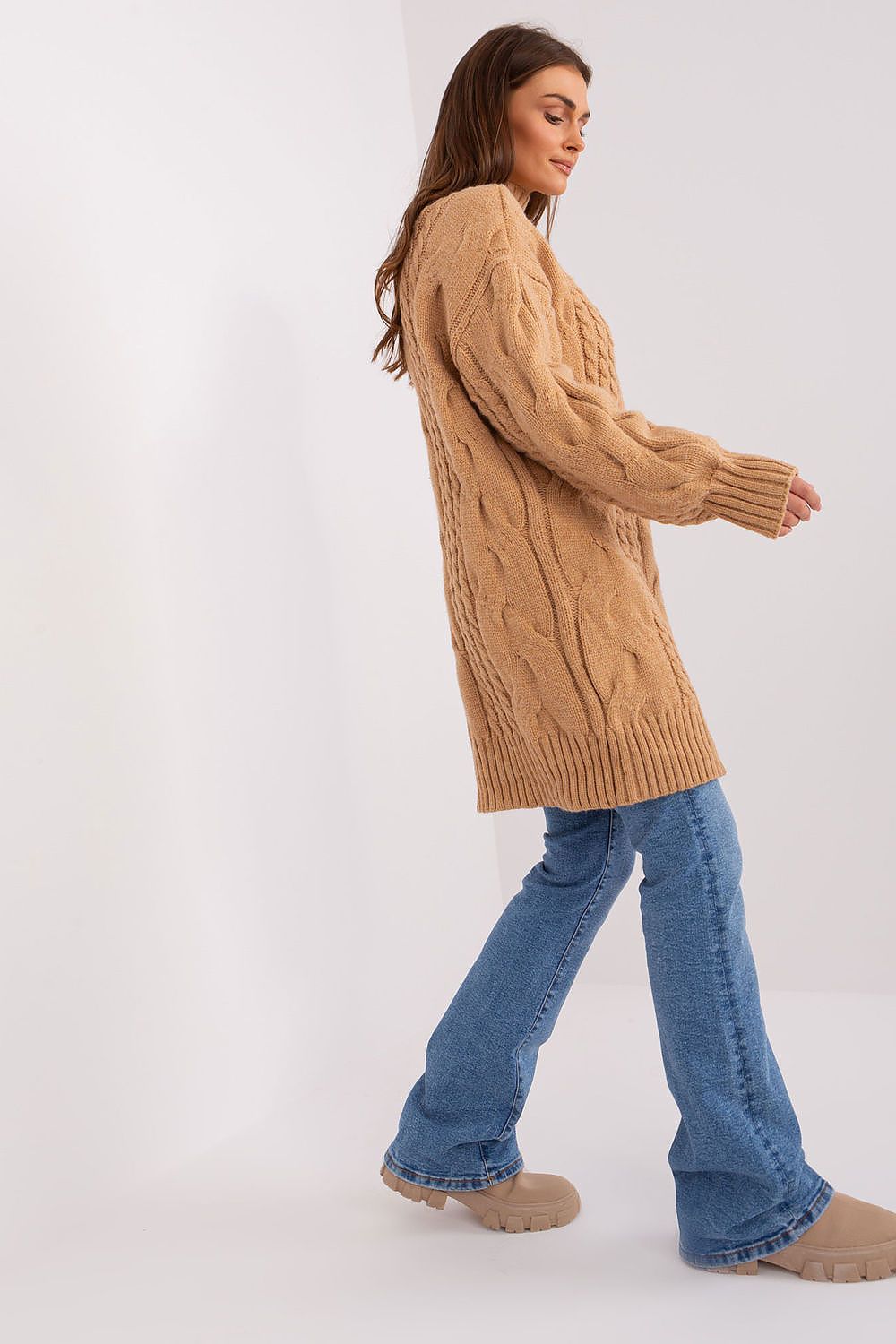 Oppdag vårt utvalg av stilfulle  Lengdehopper – AT til dame i ulike størrelser og kvalitetsmaterialer – perfekte til jobb; fritid og alle dager. Rask levering og gode priser hos MS Stylehaven. se mer!