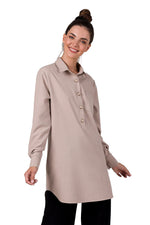 Tunika BeWear til dame fra MS StyleHaven, laget av polyester, farge beige 2, størrelse S/M, med long ermer, perfekt til dress