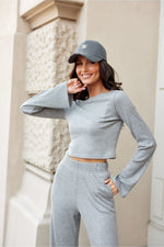 Ribbed Elegance – Roco Fashion Kort Bluse fra MS StyleHaven, størrelse 36, med long, bukselengde long, kjolelengde midi, kjolestil wrap
