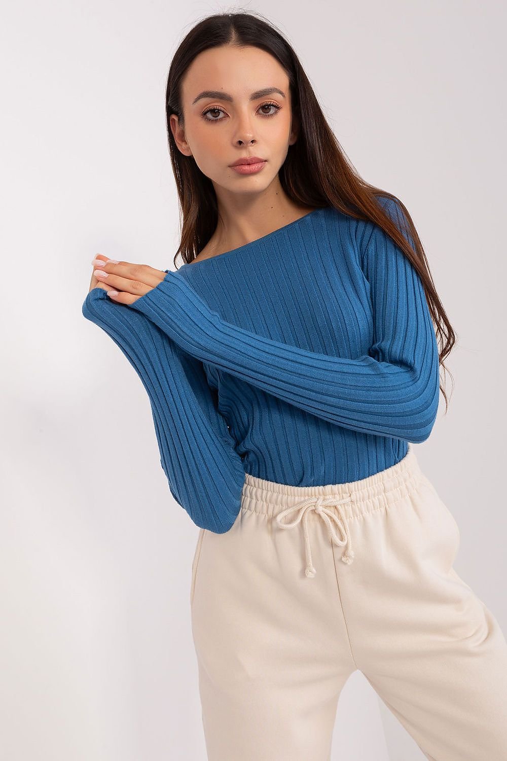 Klassisk genser til dame fra MS StyleHaven, størrelse S/M, med long, bukselengde long, kjolelengde short; knee; mini; midi, kjolestil sweater; other