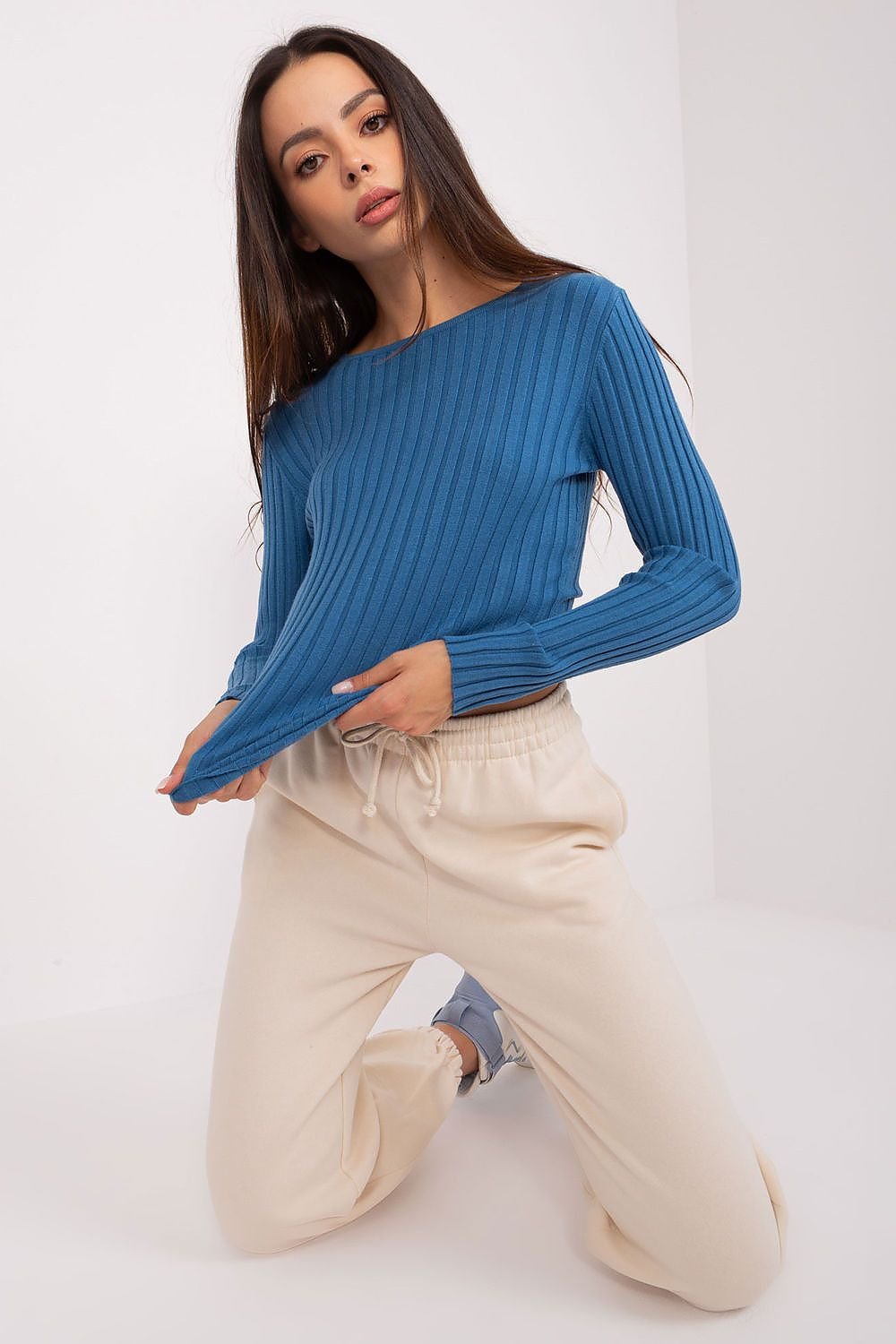 Klassisk genser til dame fra MS StyleHaven, størrelse M/L, med long, bukselengde long, kjolelengde short; knee; mini; midi, kjolestil sweater; other
