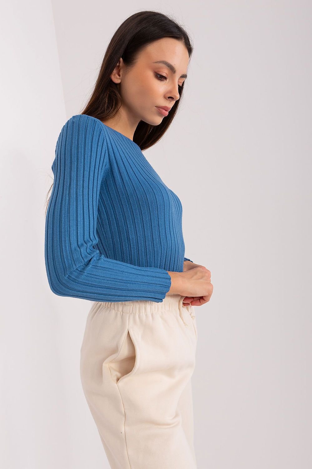 Klassisk genser til dame fra MS StyleHaven, størrelse S/M, med long, bukselengde long, kjolelengde short; knee; mini; midi, kjolestil sweater; other