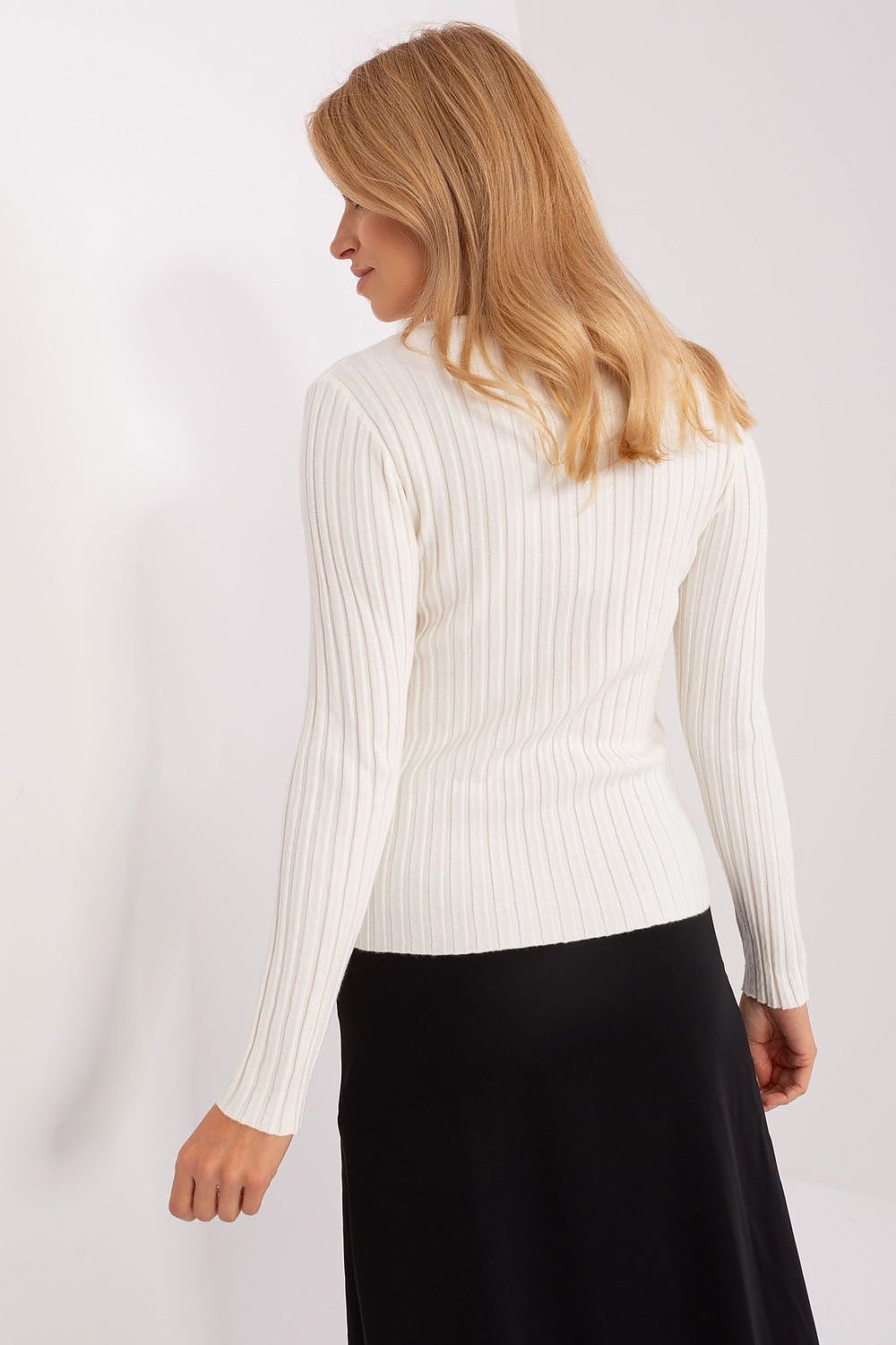 Klassisk genser til dame fra MS StyleHaven, størrelse M/L, med long, bukselengde long, kjolelengde short; knee; mini; midi, kjolestil sweater; other