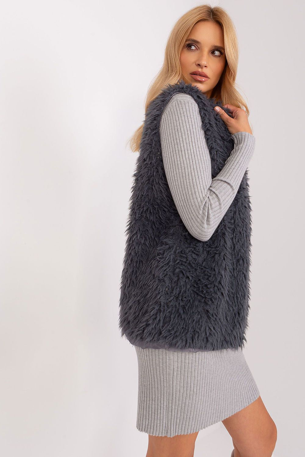 Gilet Och Bella for kvinner fra MS StyleHaven, i fargen grå, størrelse S på ermene