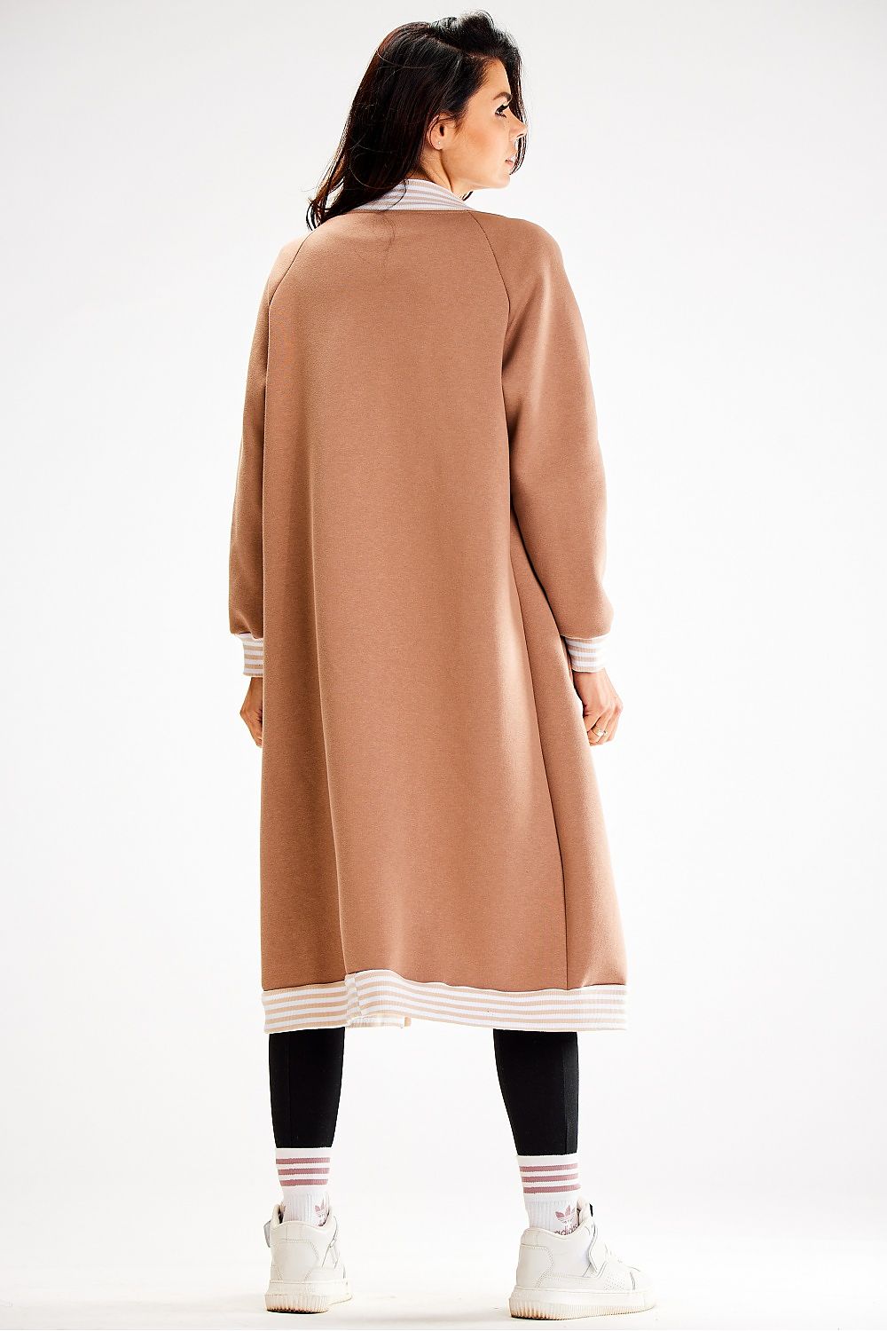 Oppdag vårt utvalg av stilfulle  Genser Awama til dame i ulike størrelser og kvalitetsmaterialer – perfekte til jobb; fritid og alle dager. Rask levering og gode priser hos MS Stylehaven. se mer!